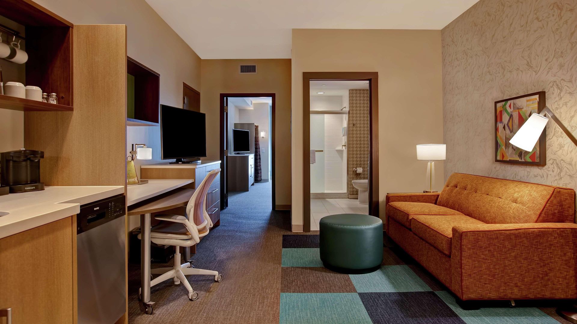 Home2 By Hilton Uptown Hotel