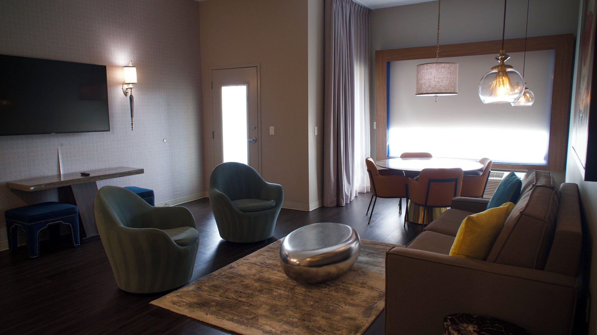 Express & - - South End By Ihg Hotel