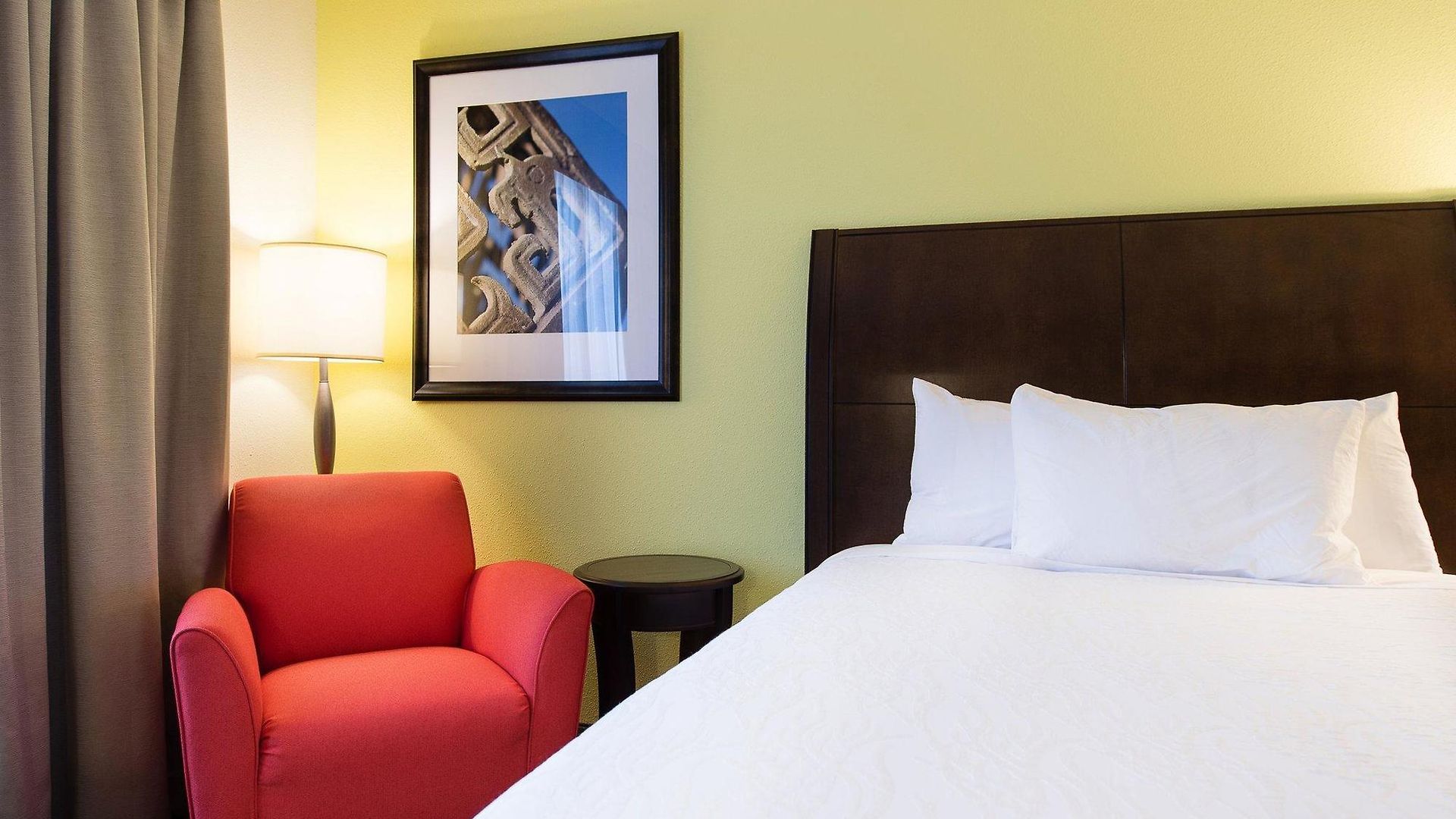 Hotel Hilton Garden Airport