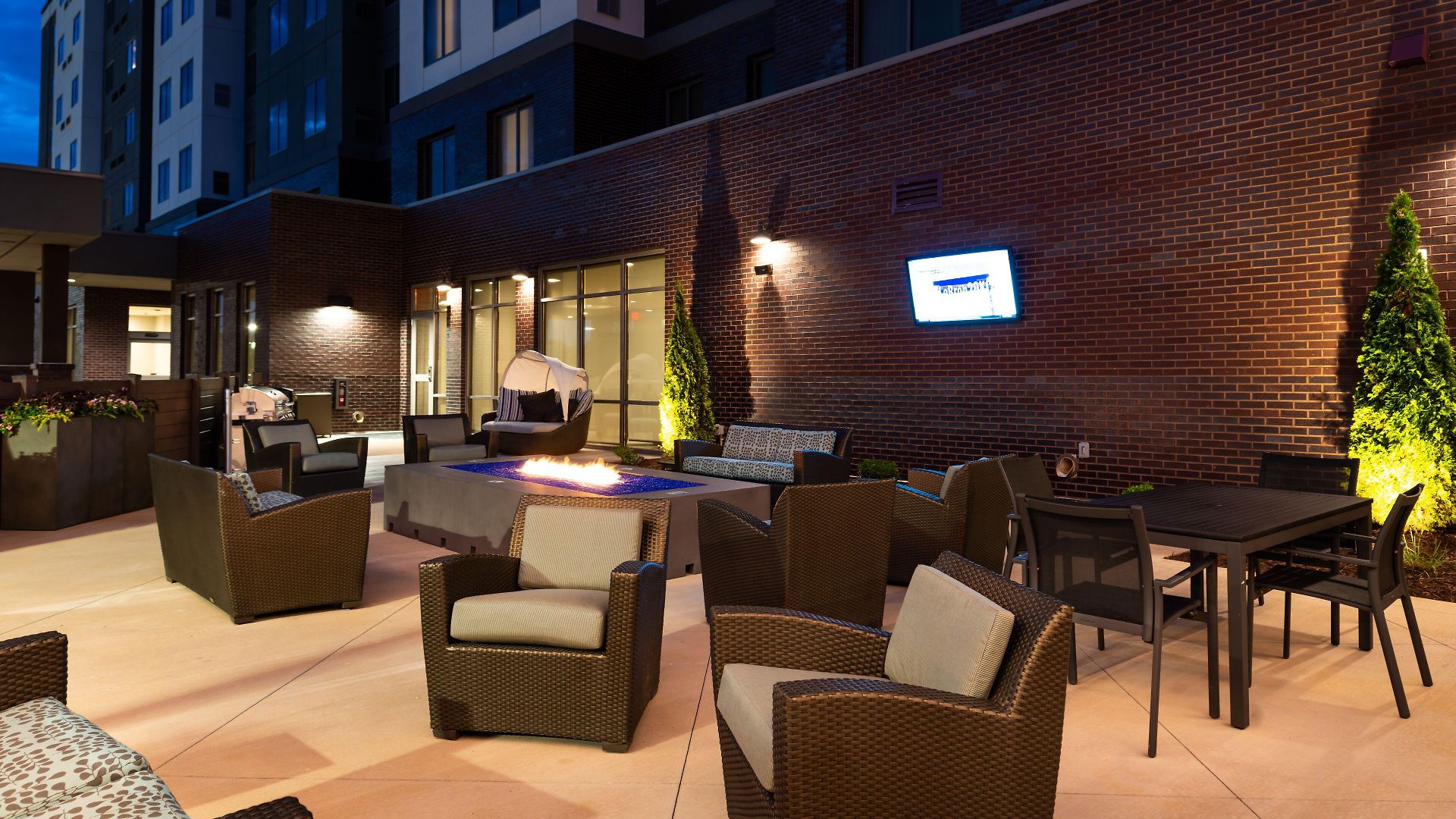 Hotel By Marriott Northlake 3*