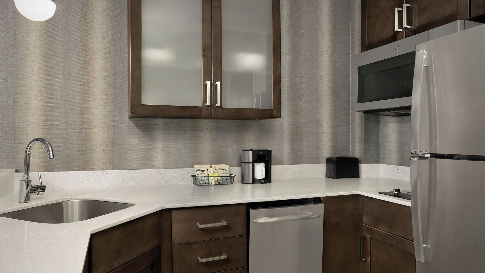 By Marriott Northlake 3* Charlotte