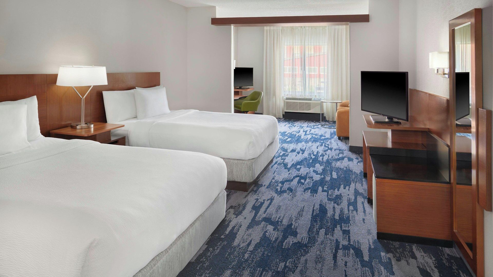 Hotel Fairfield & By Marriott Airport