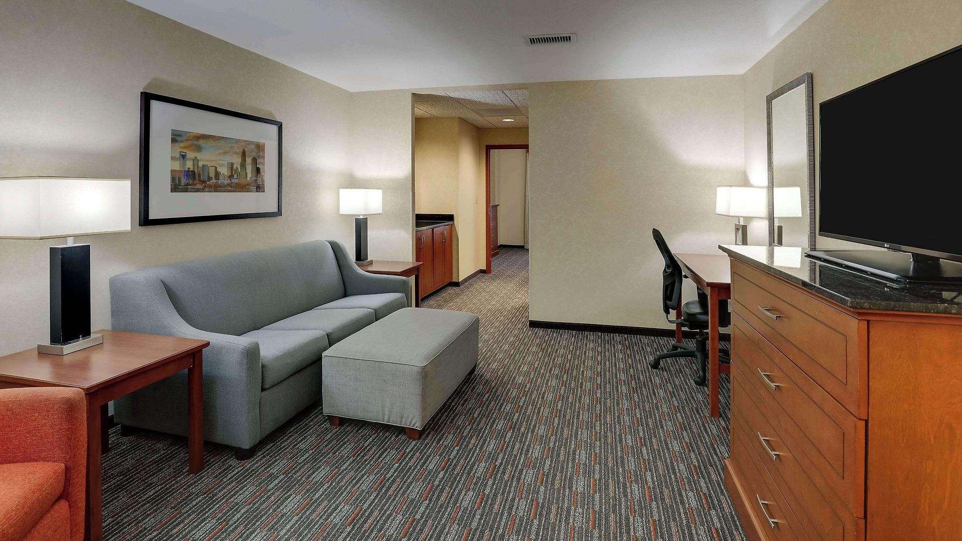 Drury & Arrowood Hotel 4*