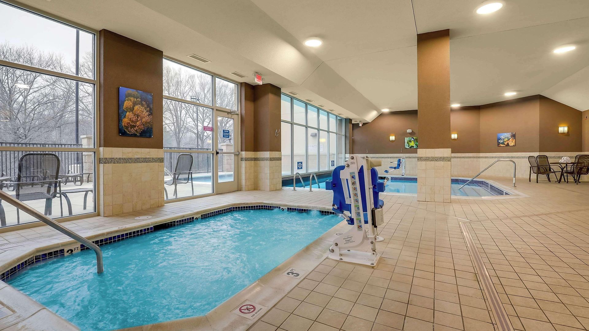 Drury & Arrowood Hotel 4*