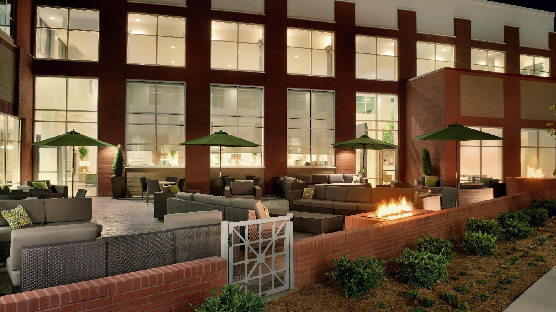 Hotel Embassy Charlotte/ayrsley