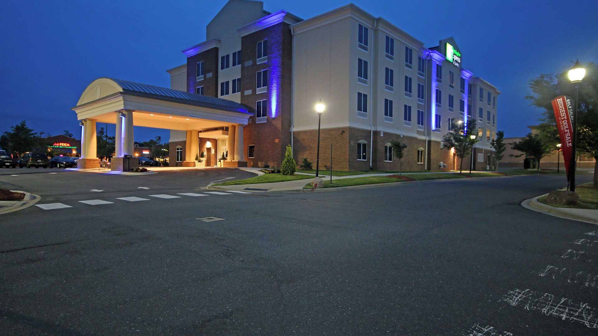 Express & North By Ihg Hotel Charlotte