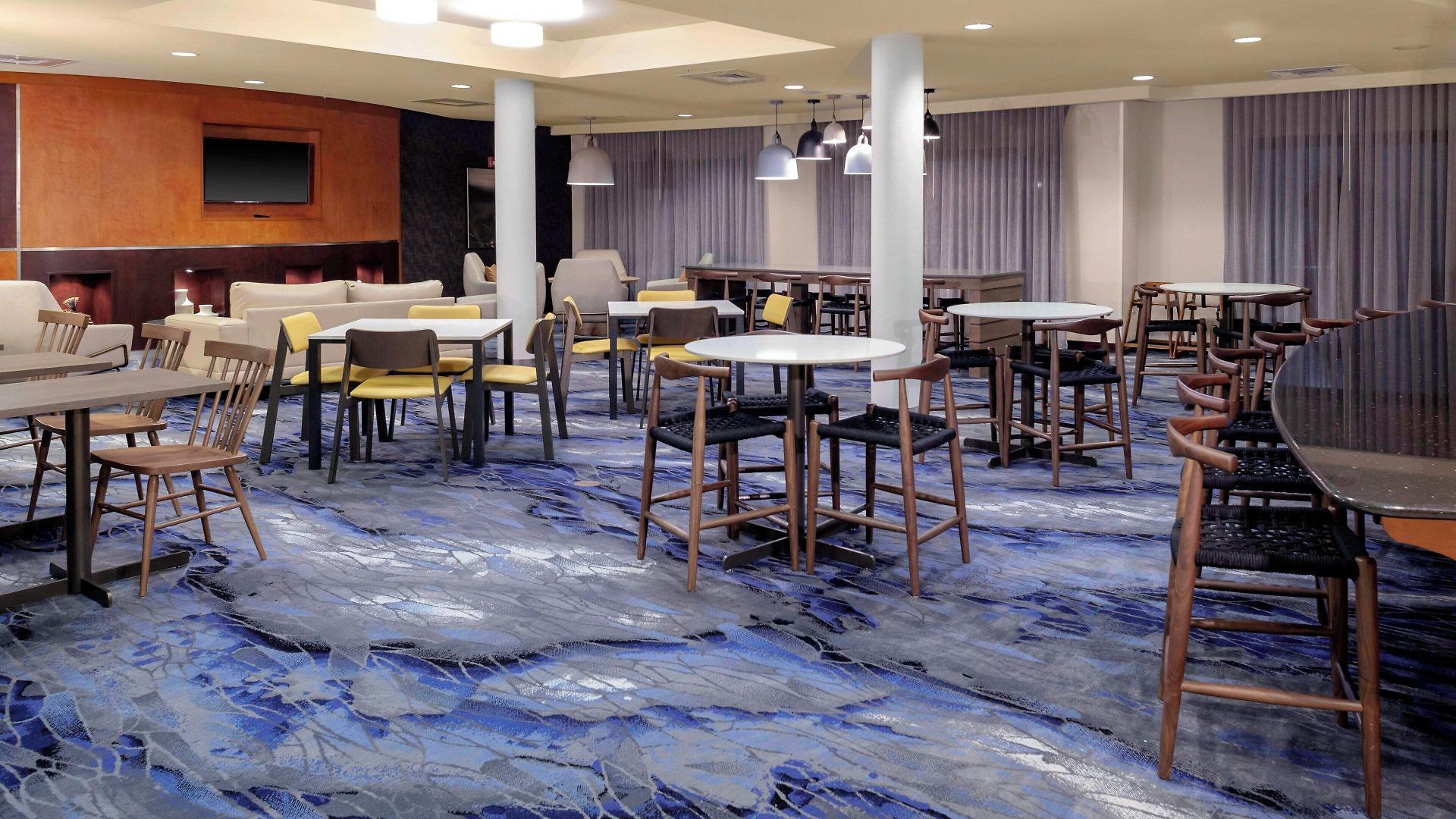 Hotel Fairfield & By Marriott Matthews 3*