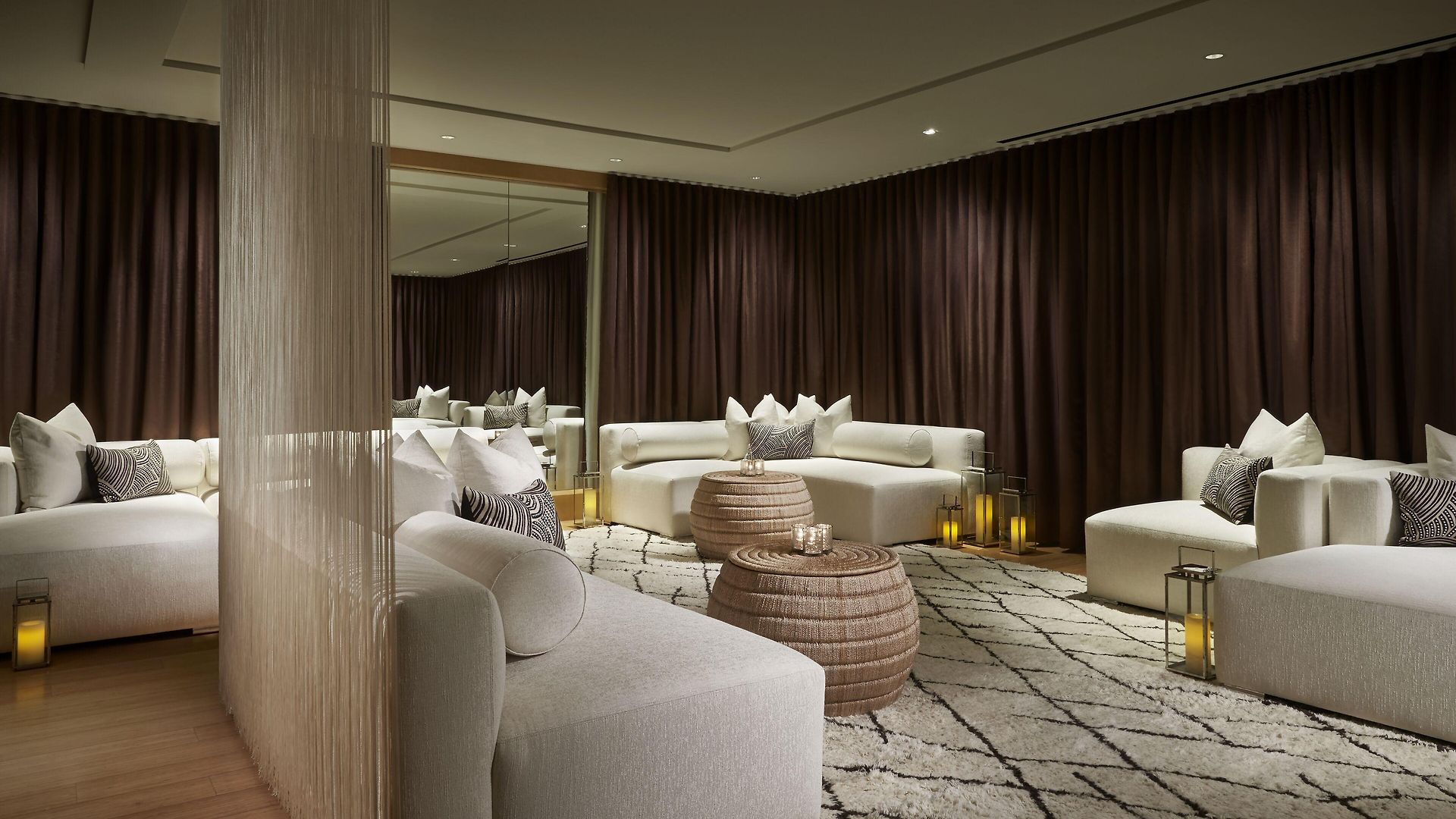 The Ritz-carlton, Hotel