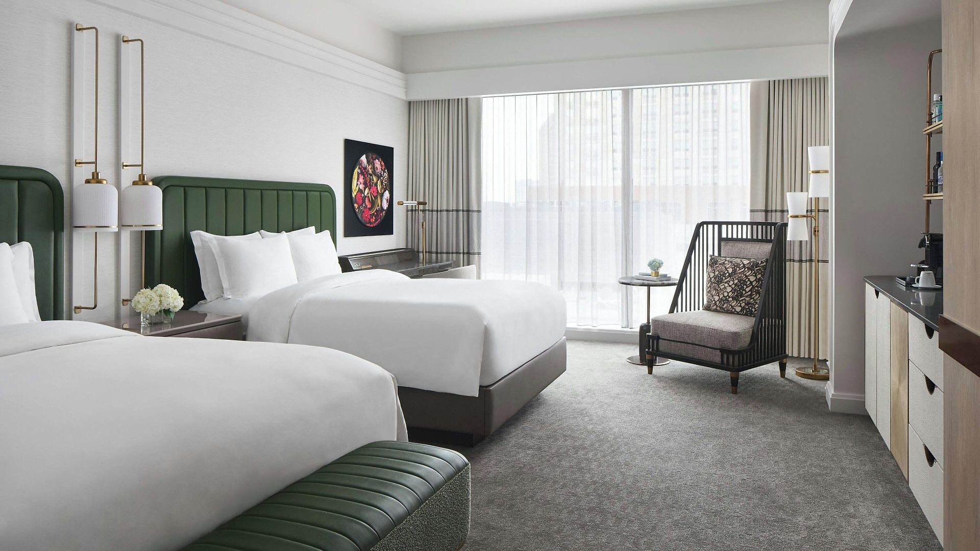 The Ritz-carlton,