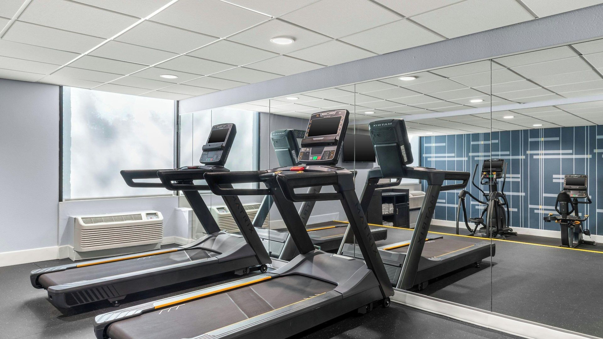 Express By Marriott South End 3*