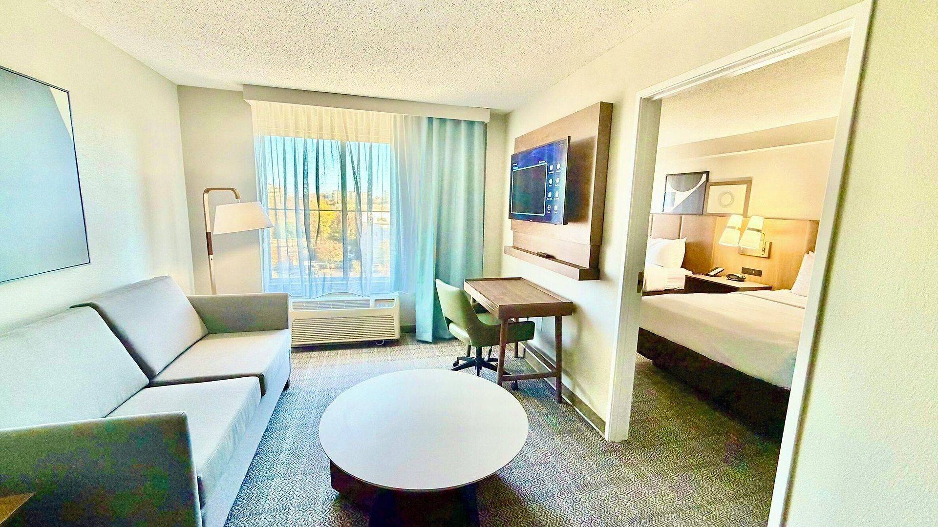 Hotel By Ihg 3*