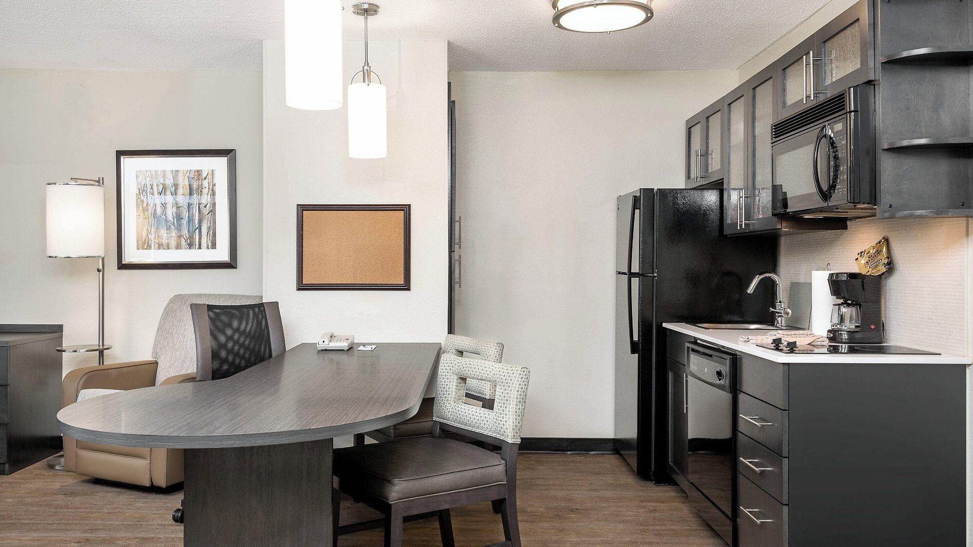 Candlewood - - Arrowood By Ihg 2*