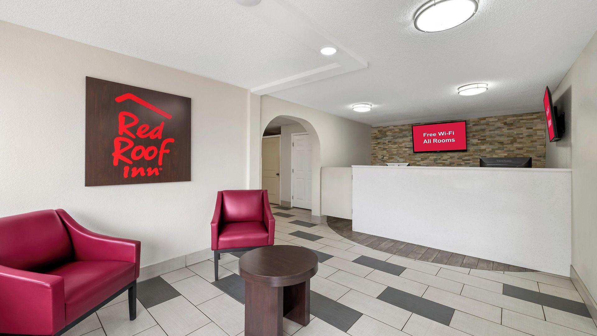 Motel Red Roof - Airport