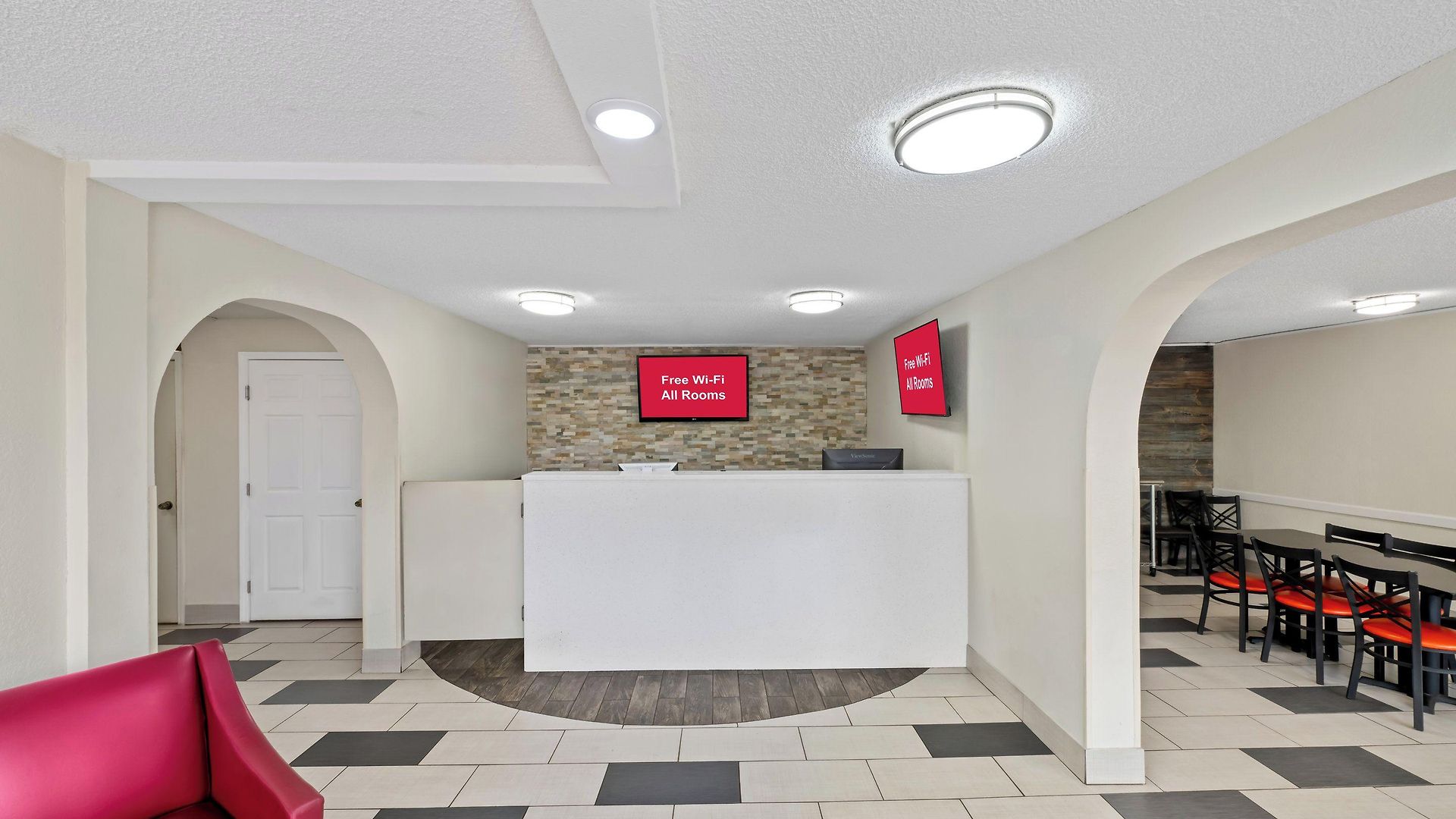Motel Red Roof - Airport 2*