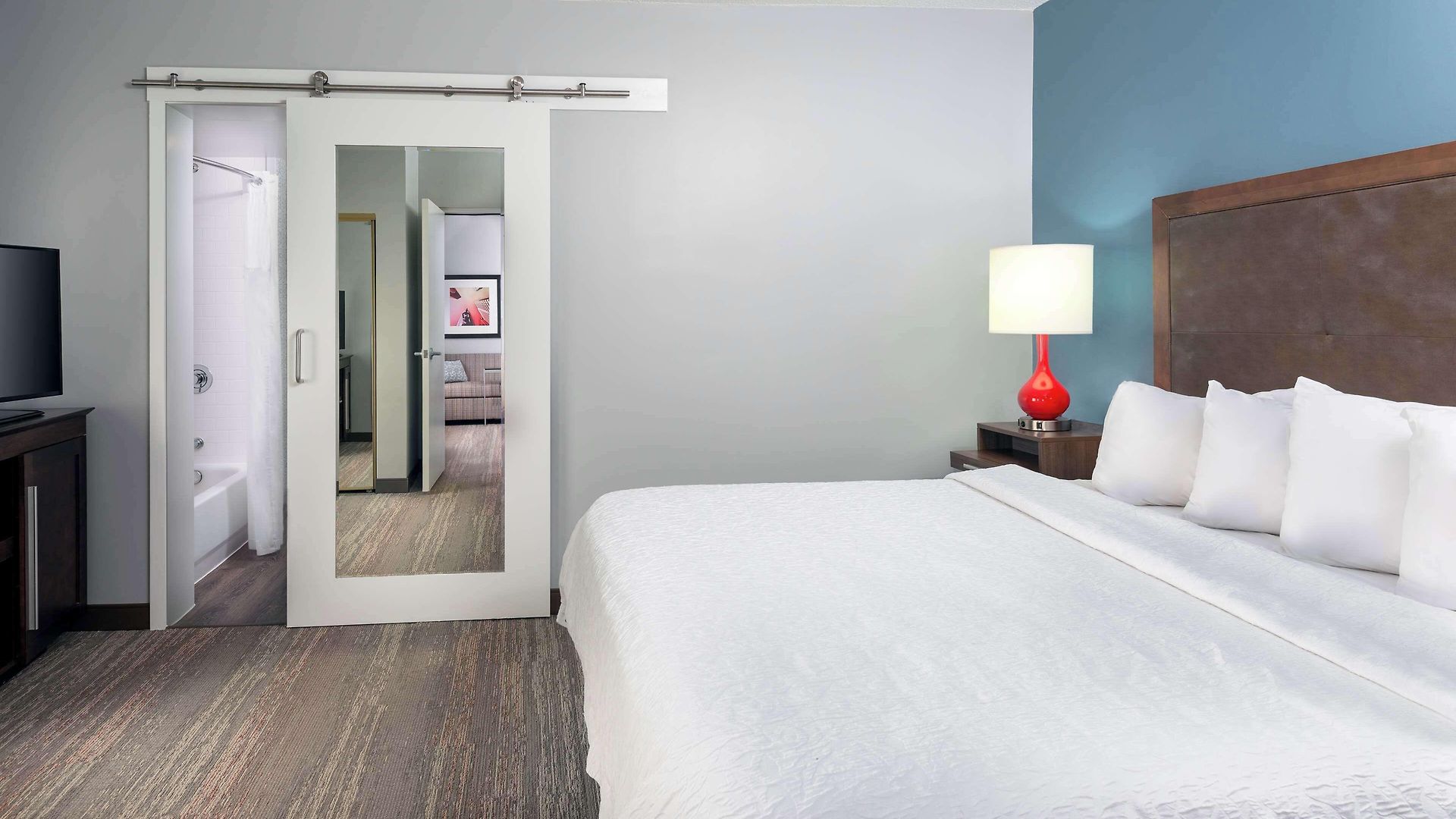 Hotel Hampton Uptown