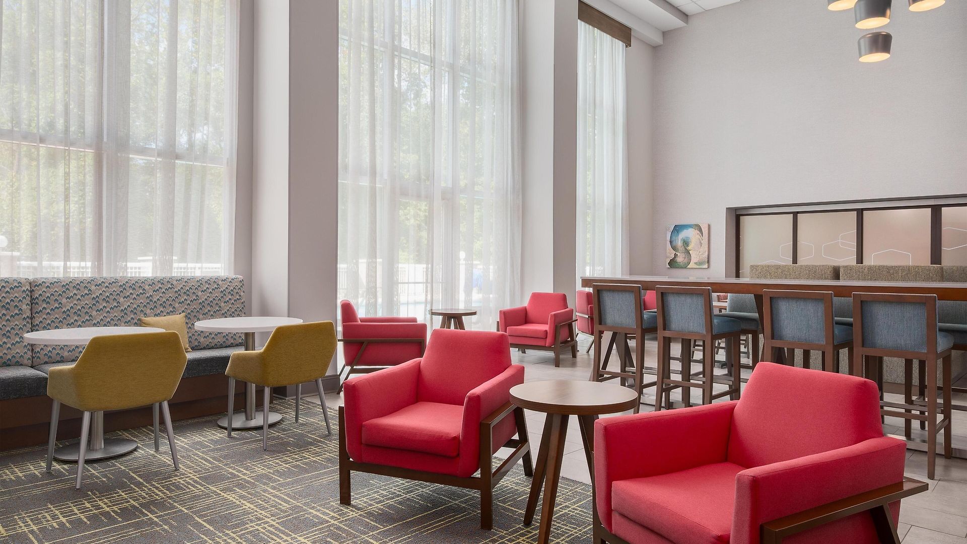 Hampton & Arrowood Rd Hotel Charlotte