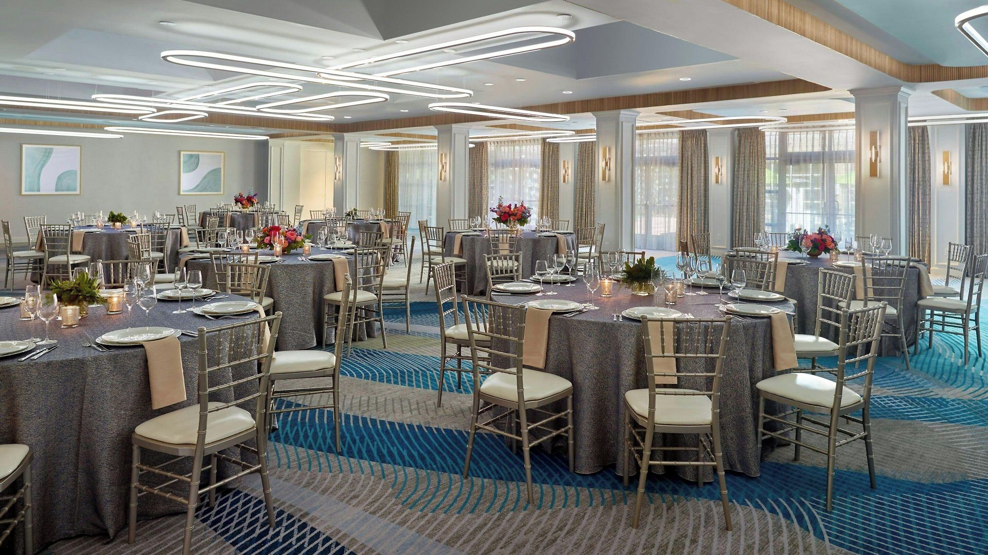 Renaissance Southpark Hotel