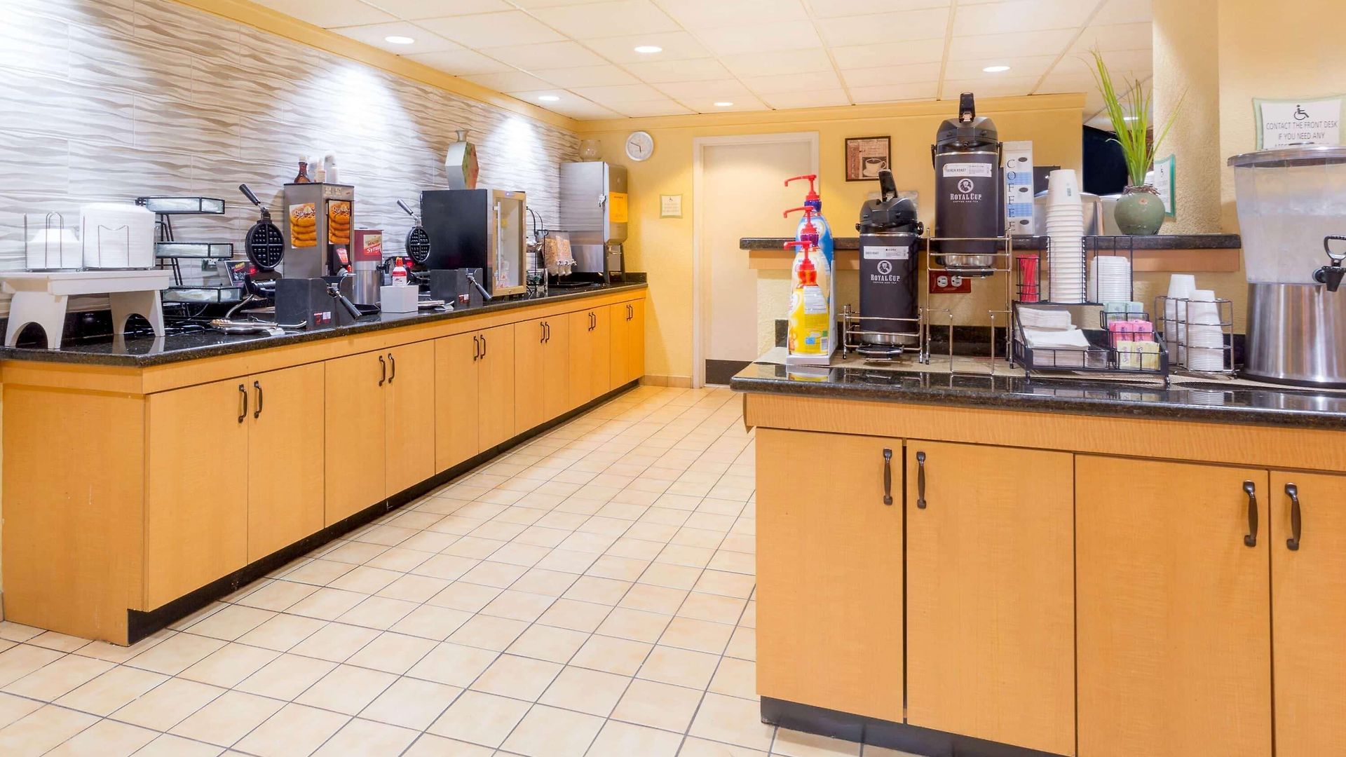 Spark By Hilton Airport North 3*
