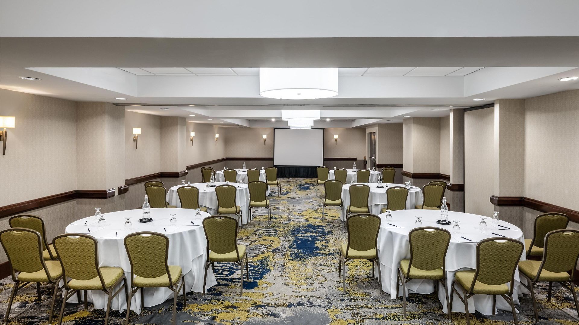 Doubletree By Hilton Charlotte/southpark 3* Charlotte