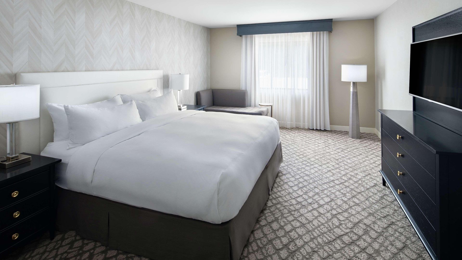 Doubletree By Hilton Charlotte/southpark 3*
