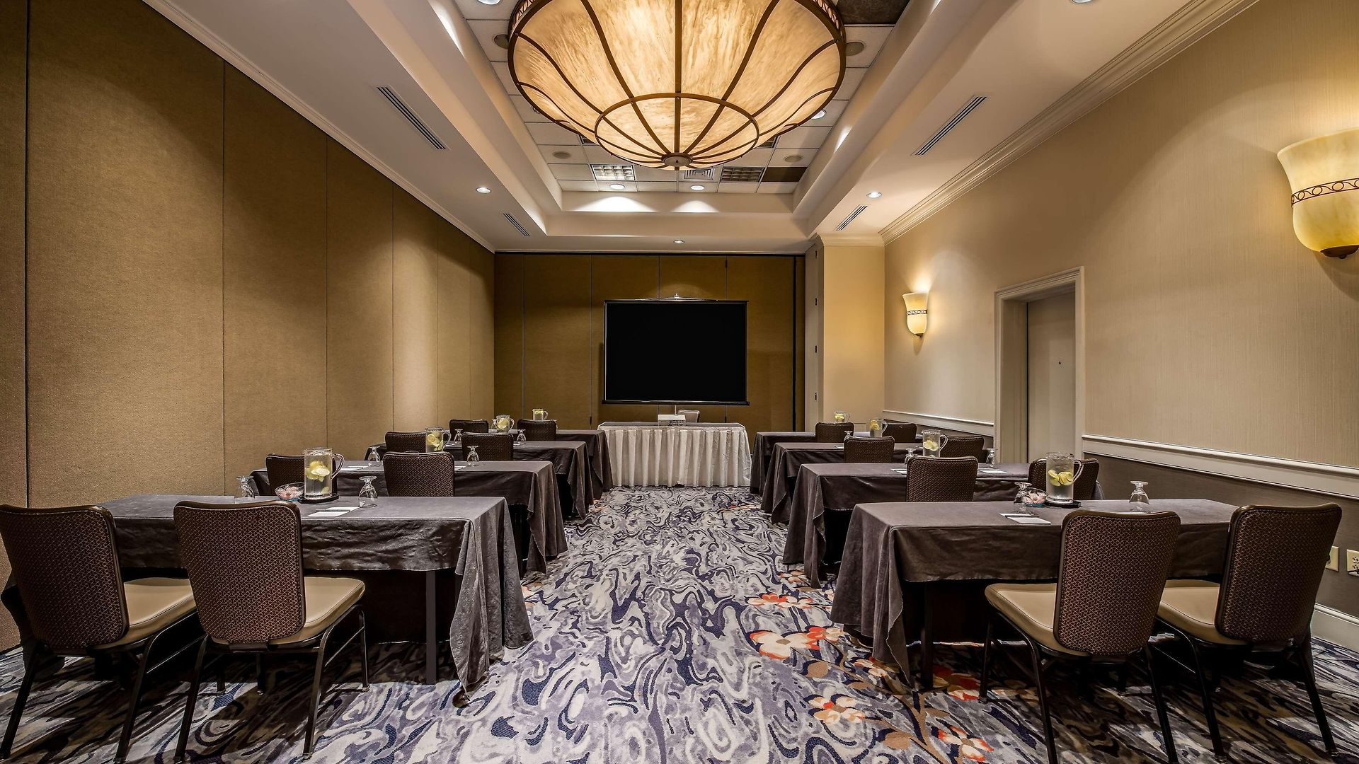 Sonesta Lower South End Hotel 4*