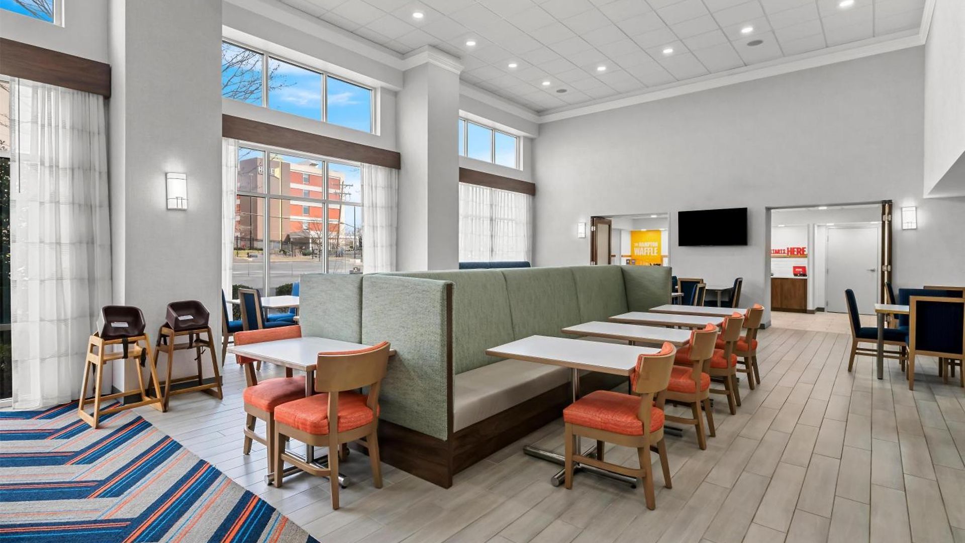 Hampton & Charlotte-airport 3*