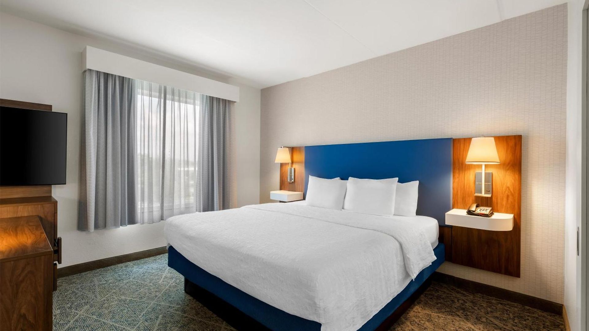 Hotel Hampton & Charlotte-airport