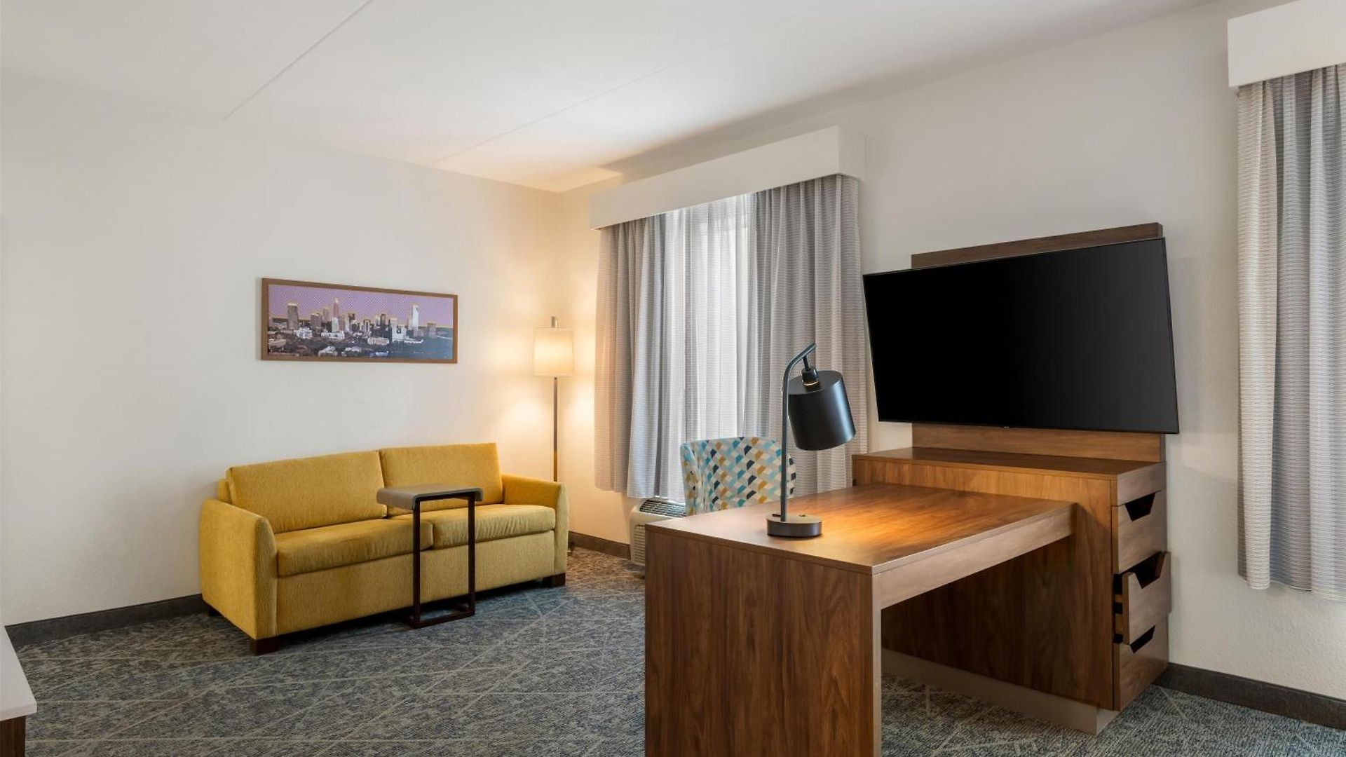 Hotel Hampton & Charlotte-airport 3*