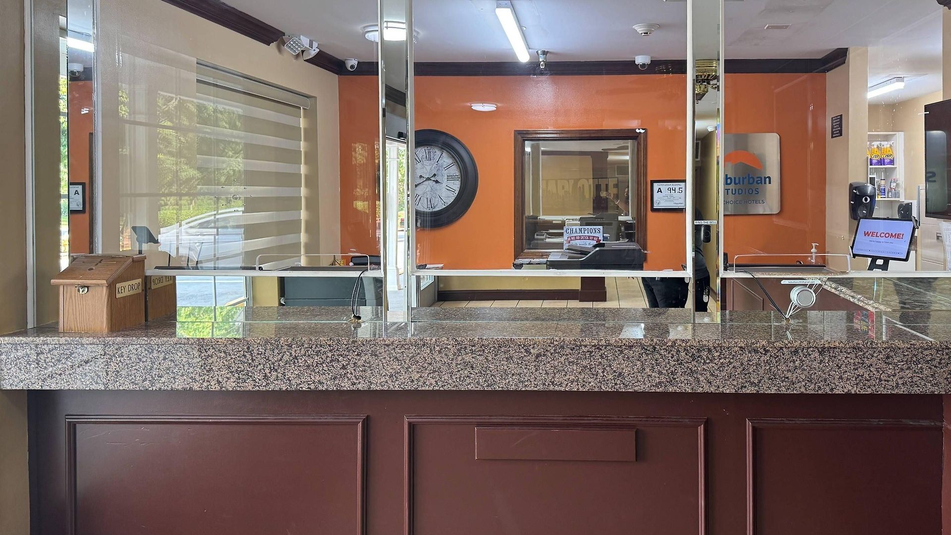 Hotel Suburban Near Of North Carolina-charlotte 4*