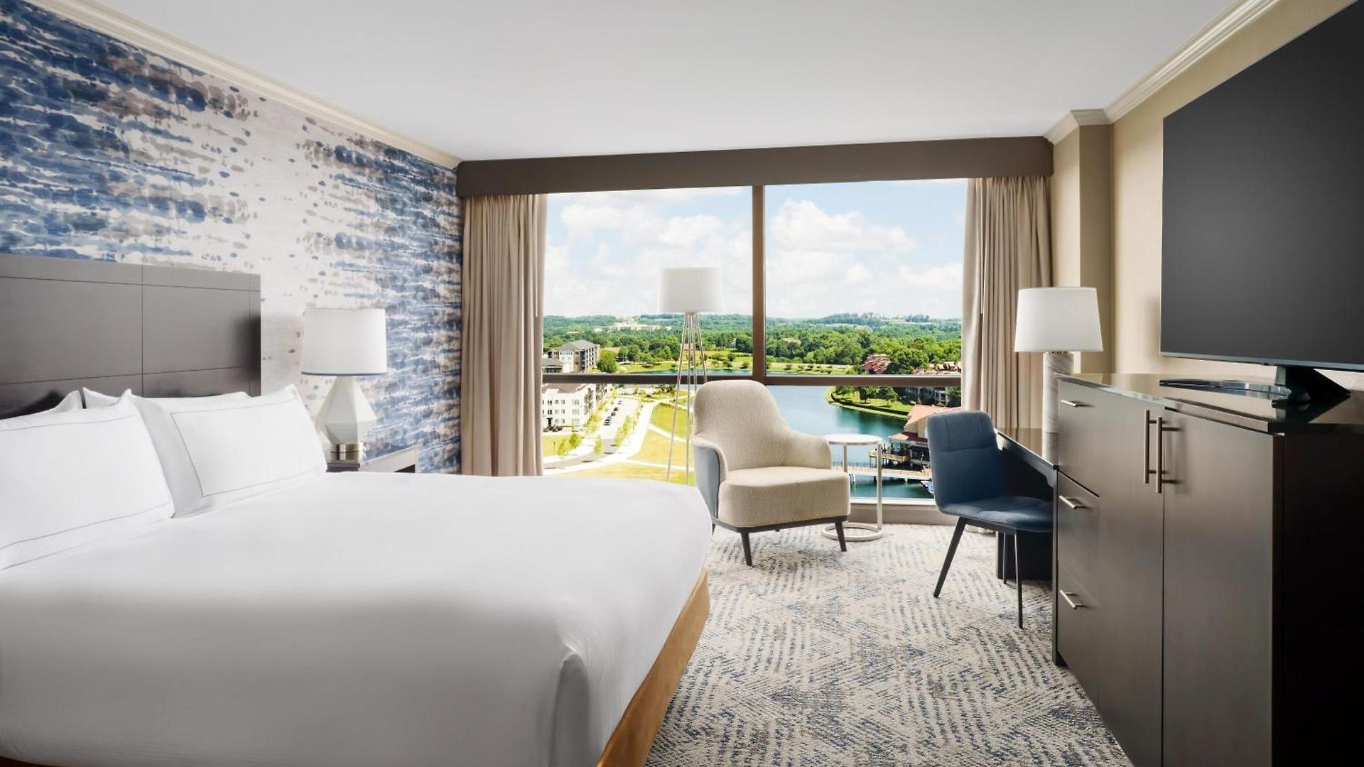 Hotel Hilton Place 3*