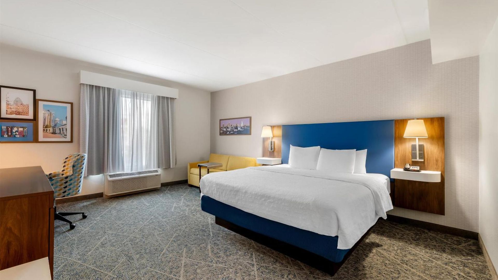Hampton & Charlotte-airport Hotel