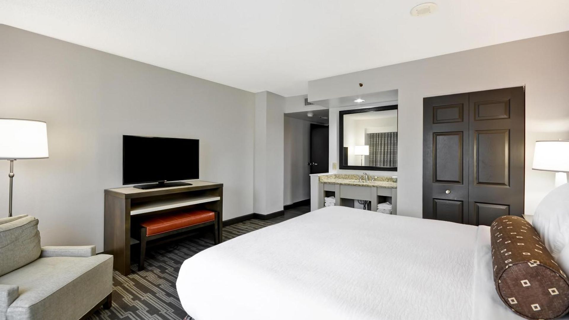 Embassy 3*