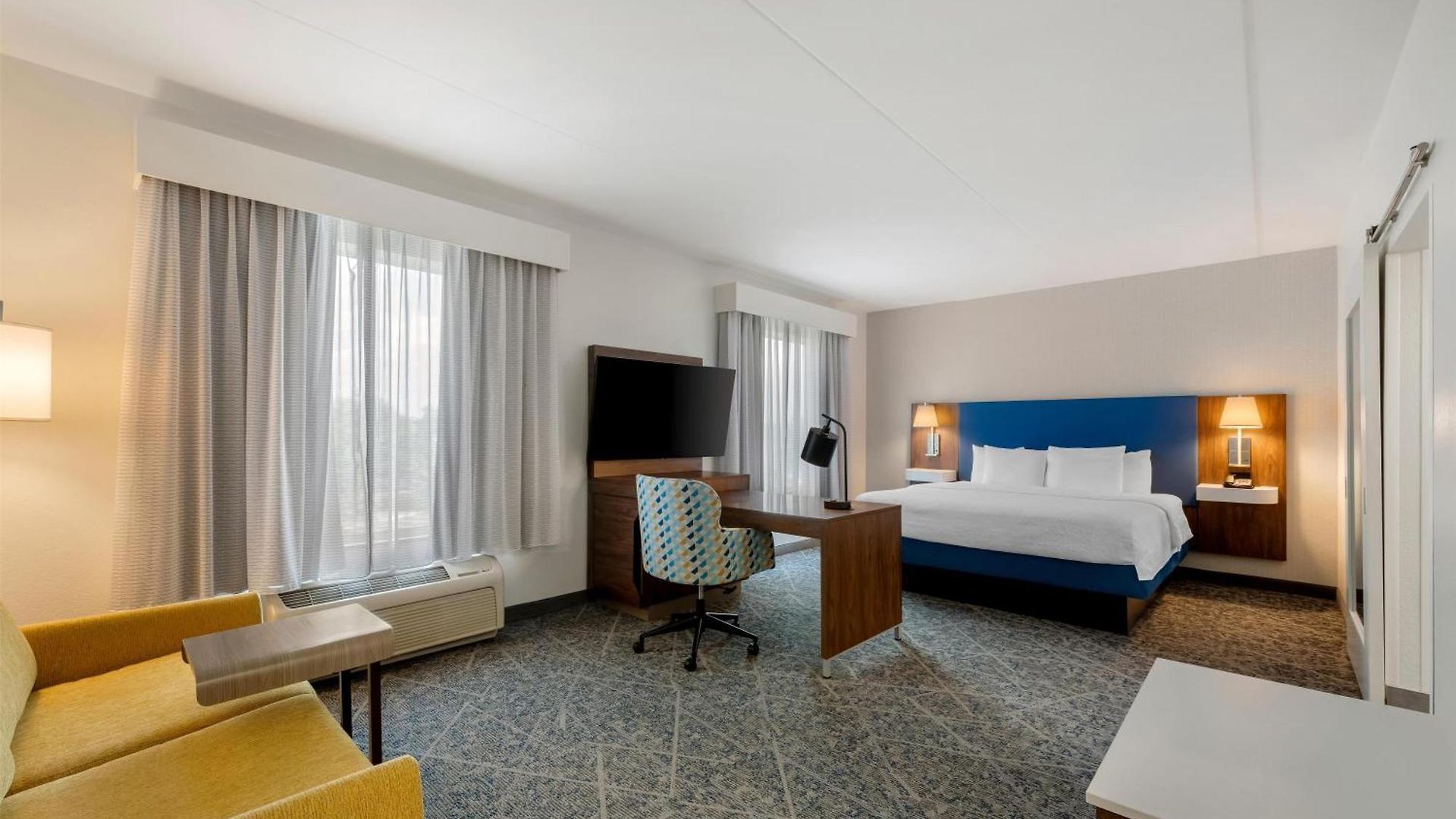 Hampton & Charlotte-airport 3* Charlotte