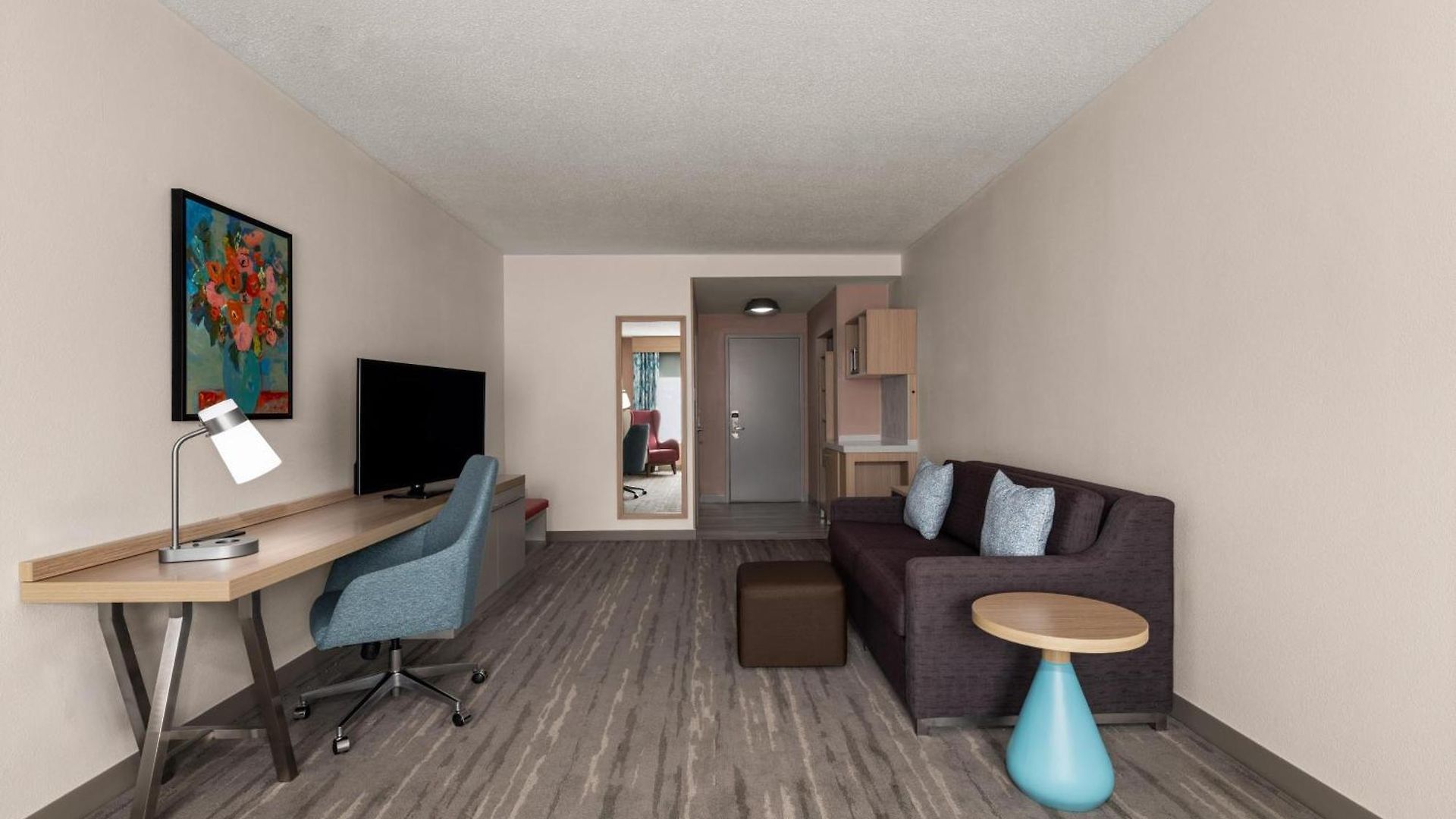 Hilton Garden North 3*