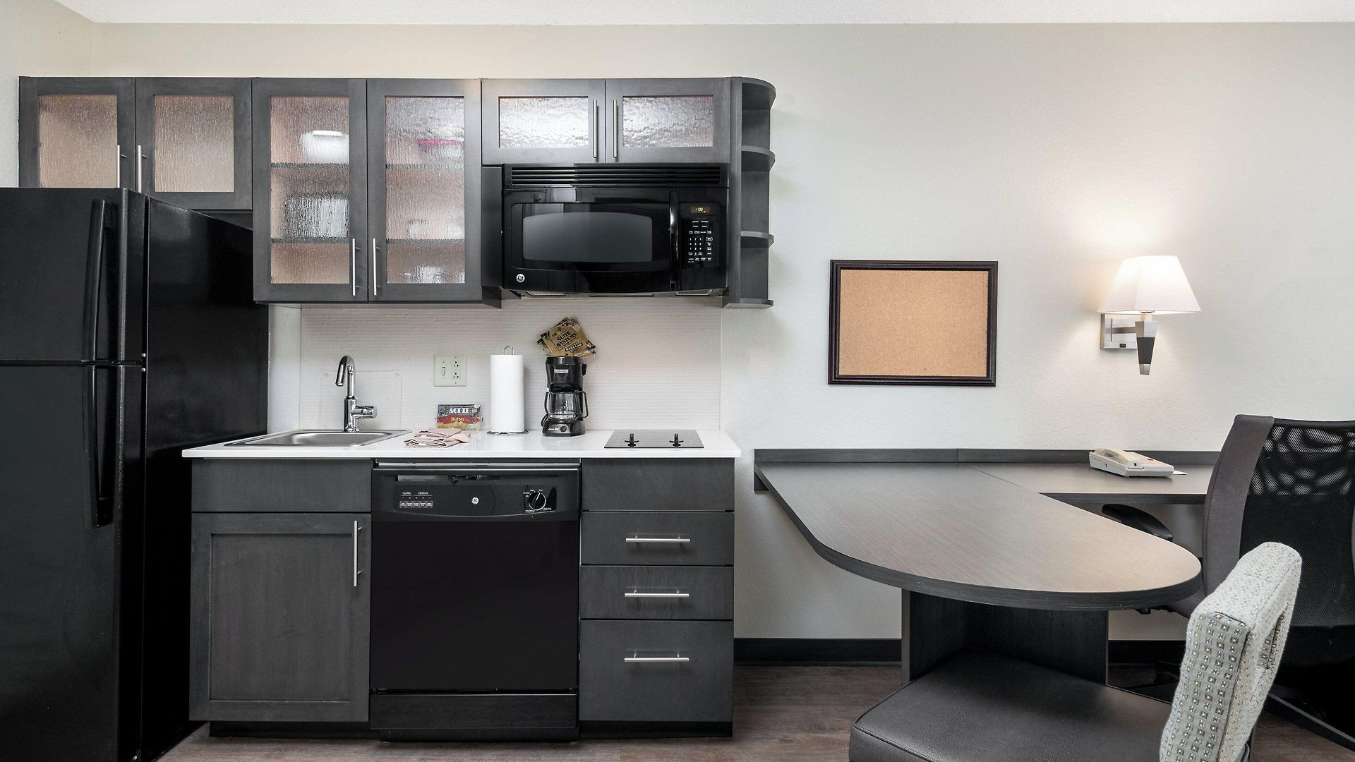 Candlewood - - Arrowood By Ihg Hotel Charlotte