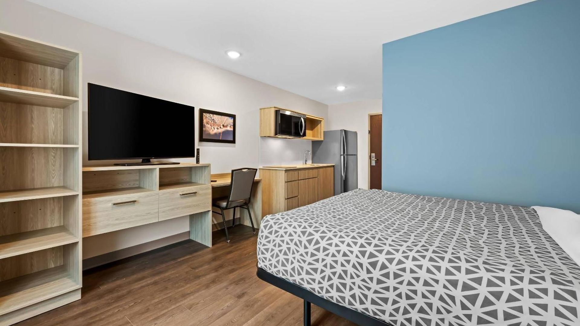 Woodspring Airport 3*