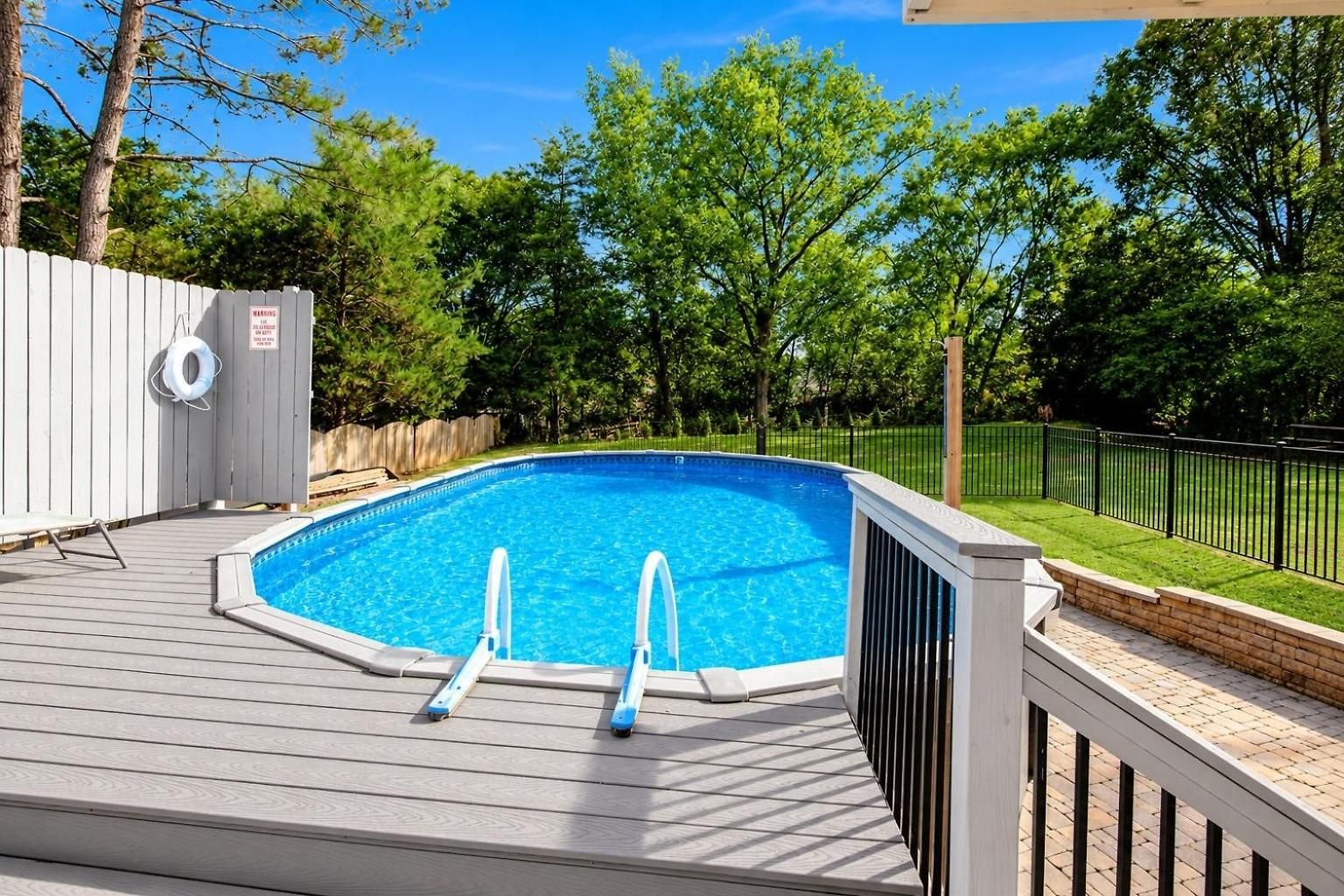 Holiday home 3br Escape: Pool, Hot Tub & Theater *
