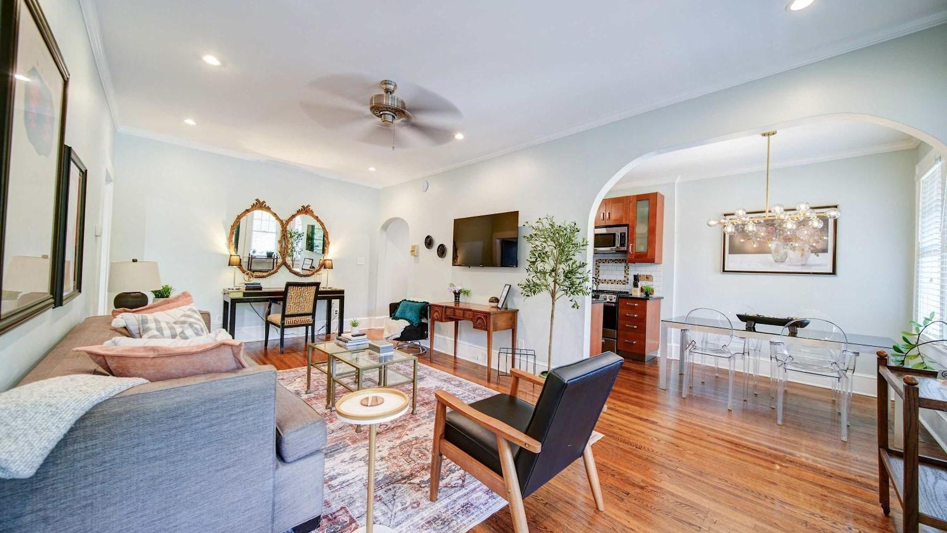 Stylish Myers Park 2 Bedroom With Screened Porch Charlotte