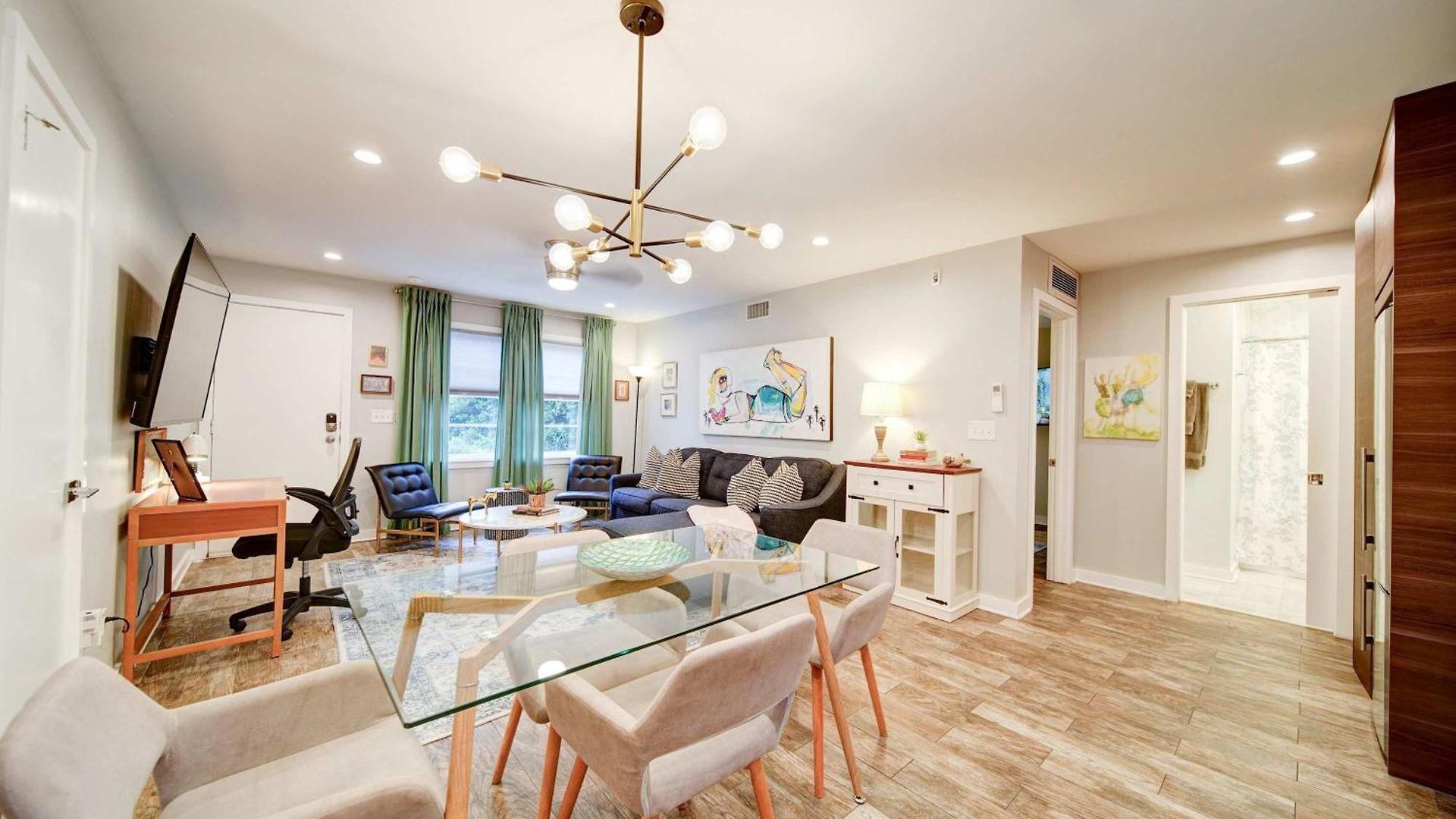 Experience Myers Park In Style Holiday home *