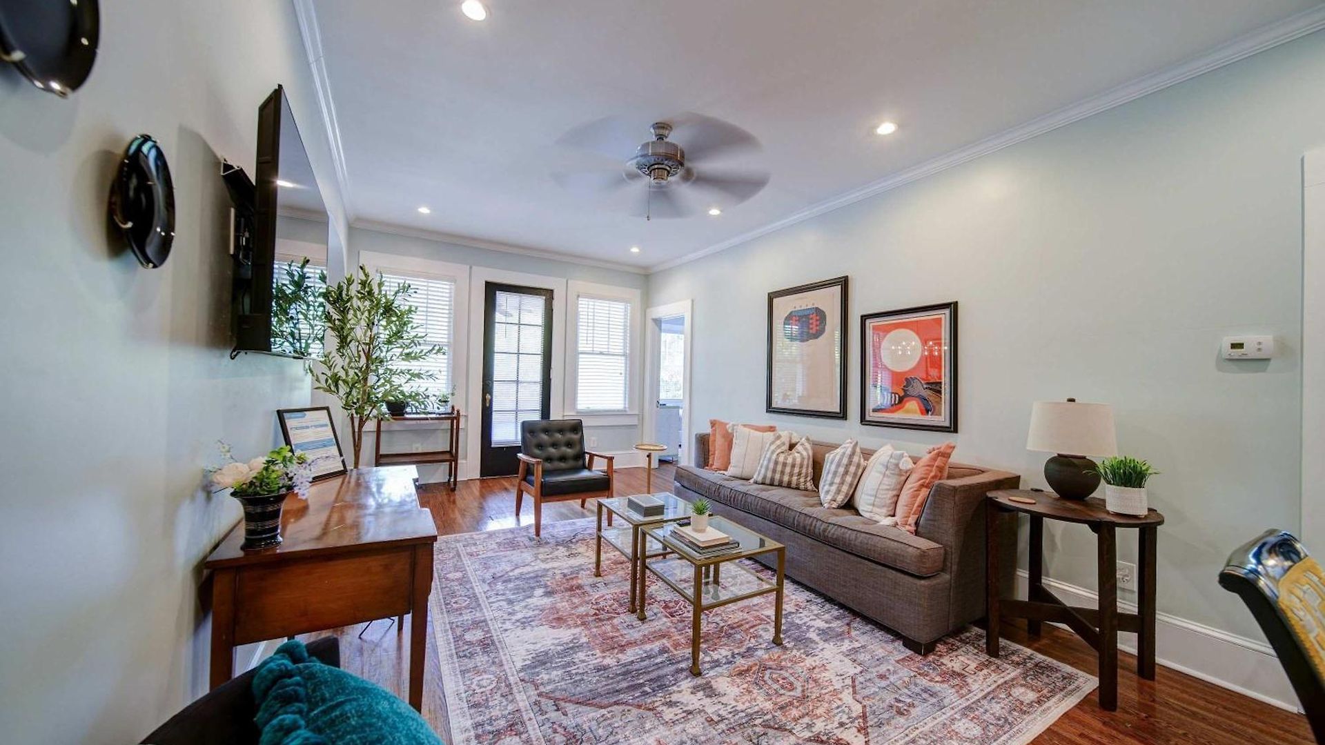 Stylish Myers Park 2 Bedroom With Screened Porch * Charlotte