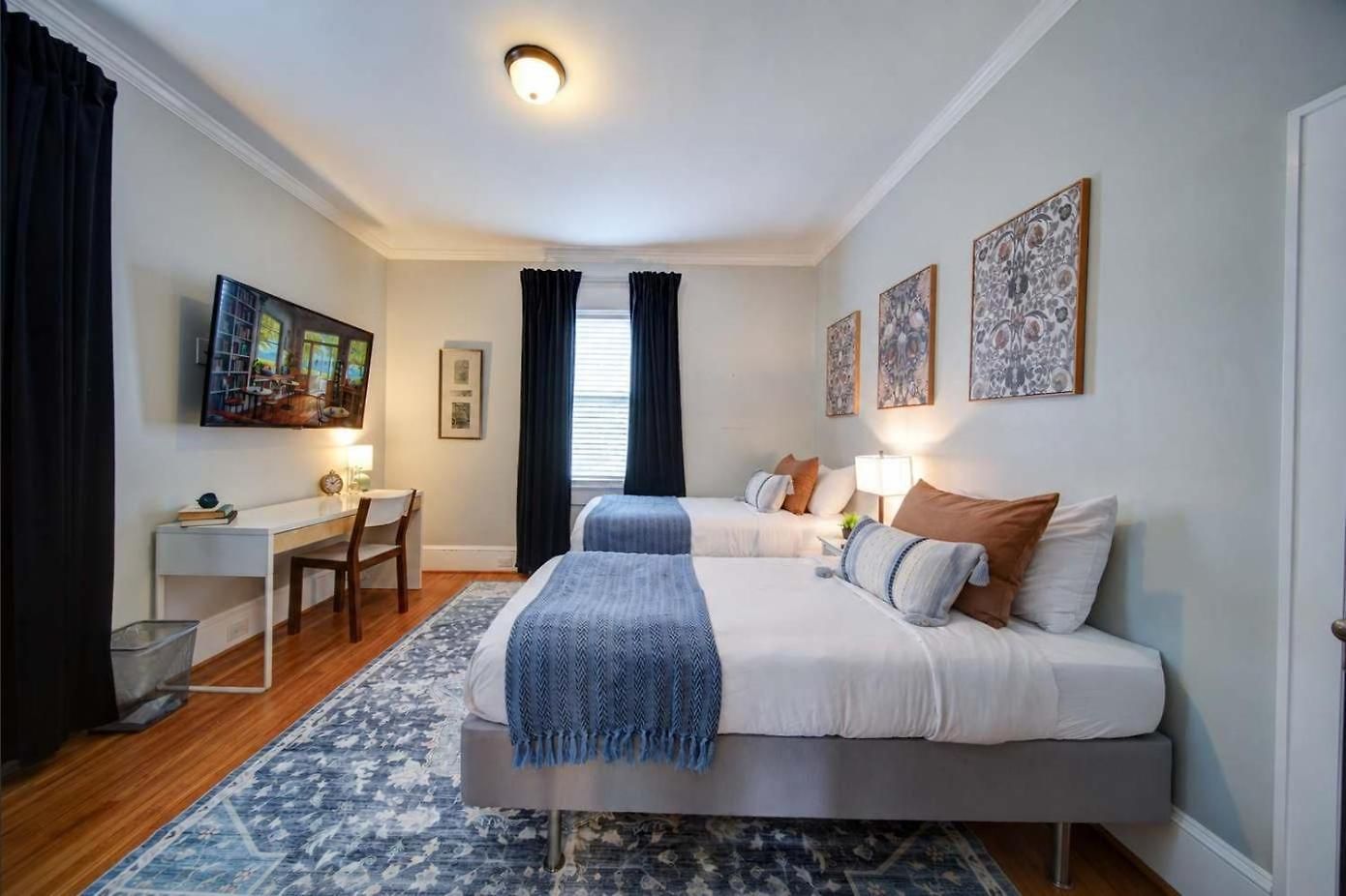 Bright And Restful 2br Near Uptown With Balcony * Charlotte