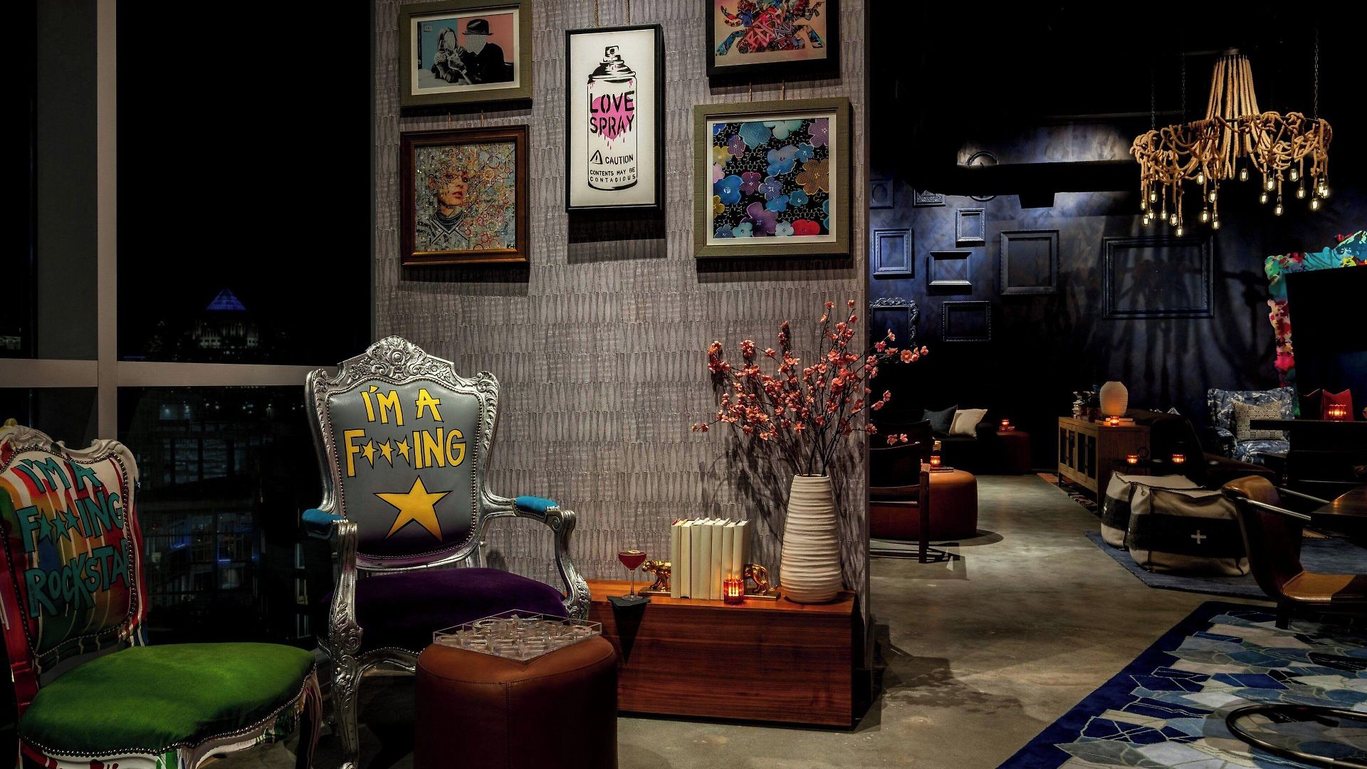 Hotel Moxy Downtown