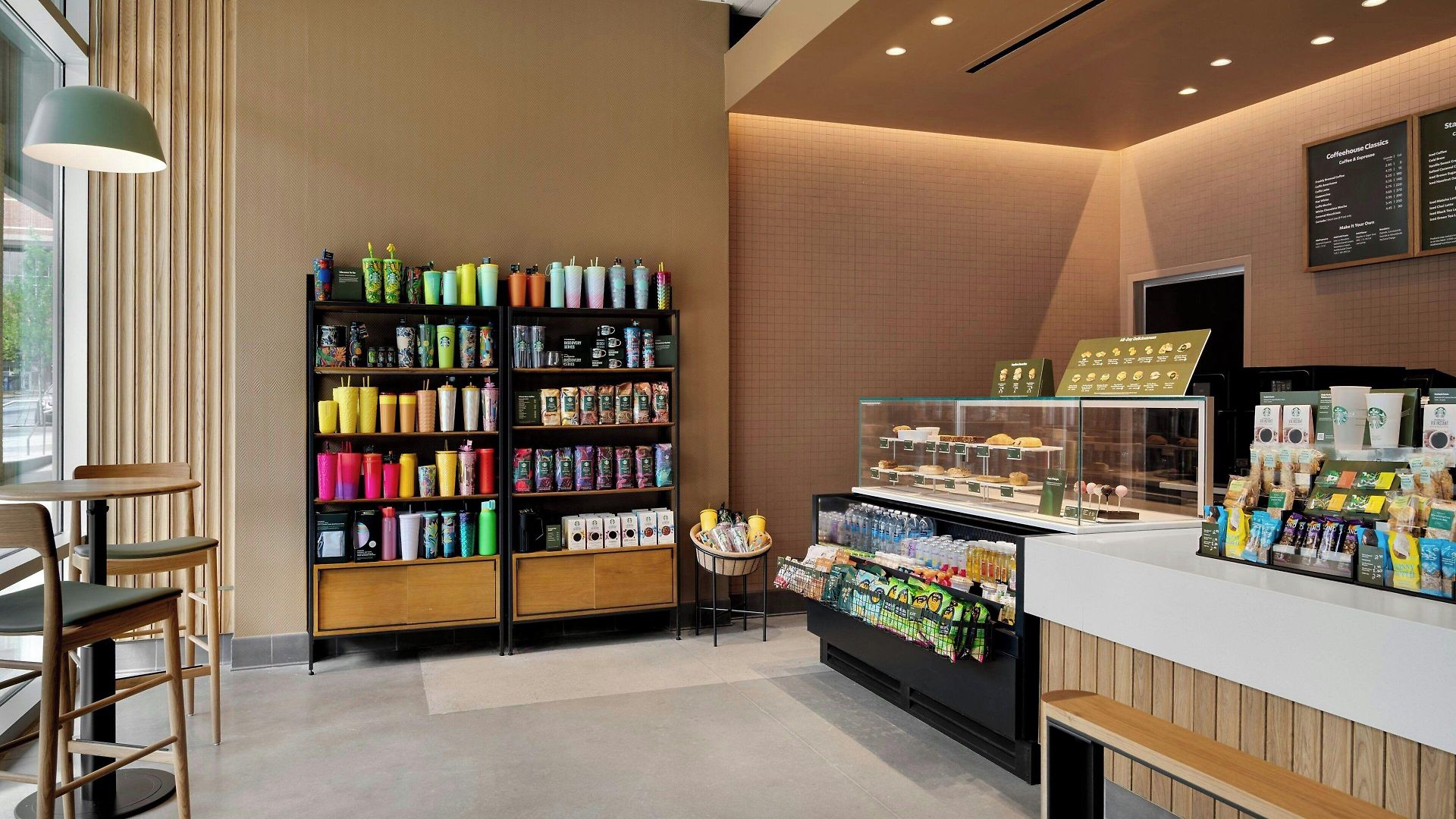 Moxy Downtown 3*