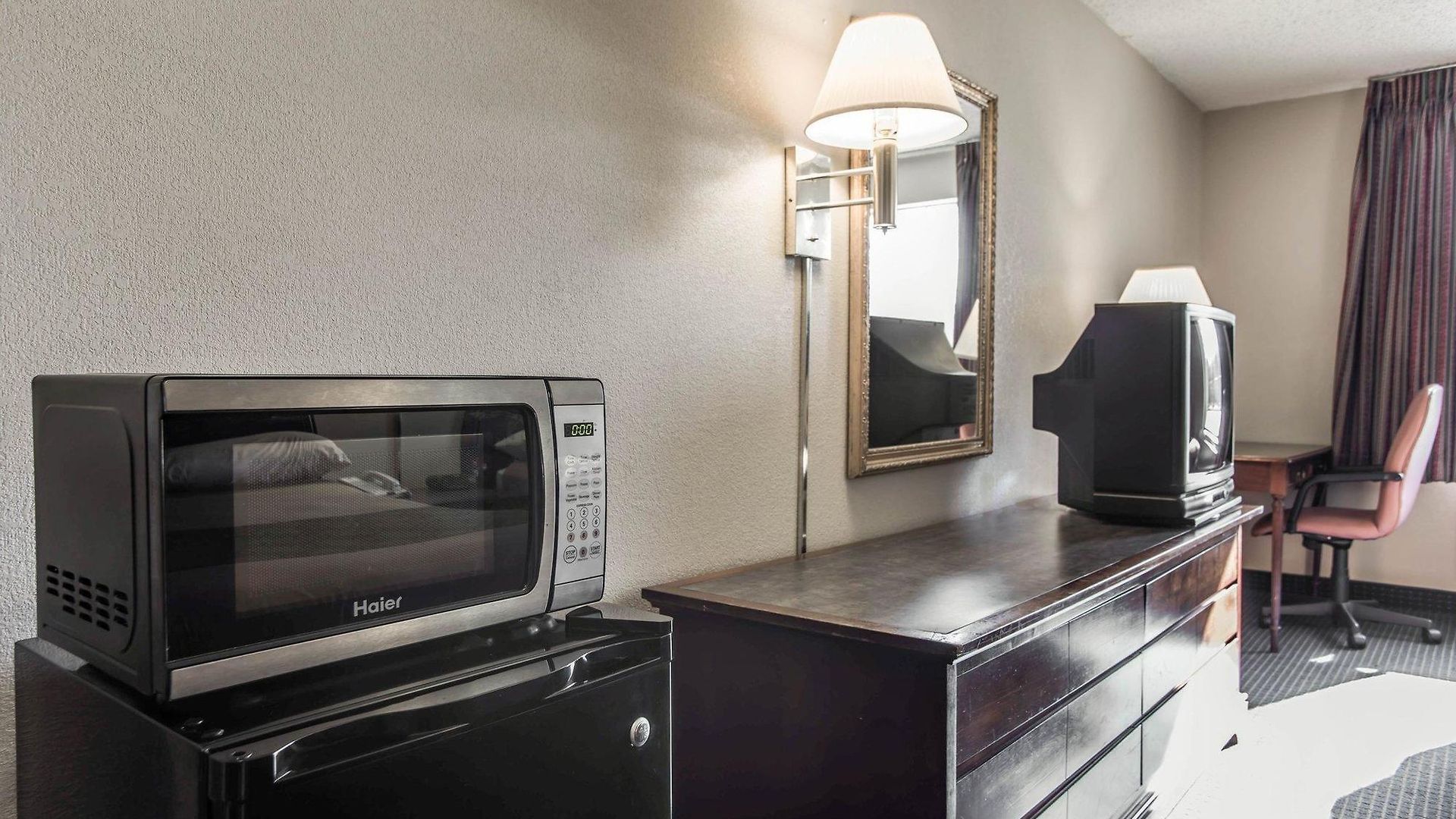 Quality Airport-near Uptown Hotel 2*