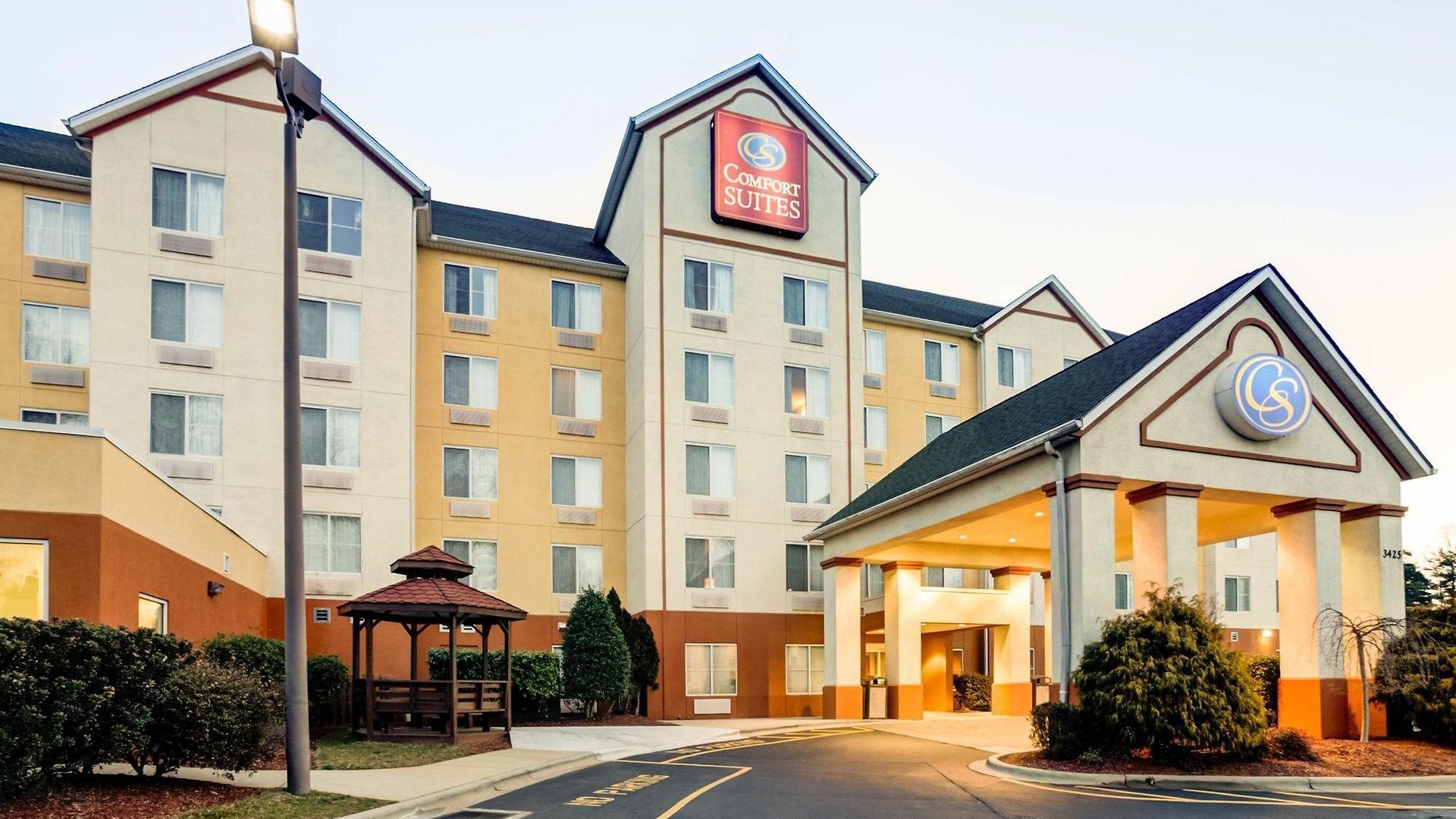 By Ihg Charlotte