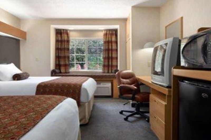Microtel By Wyndham Place Hotel Charlotte