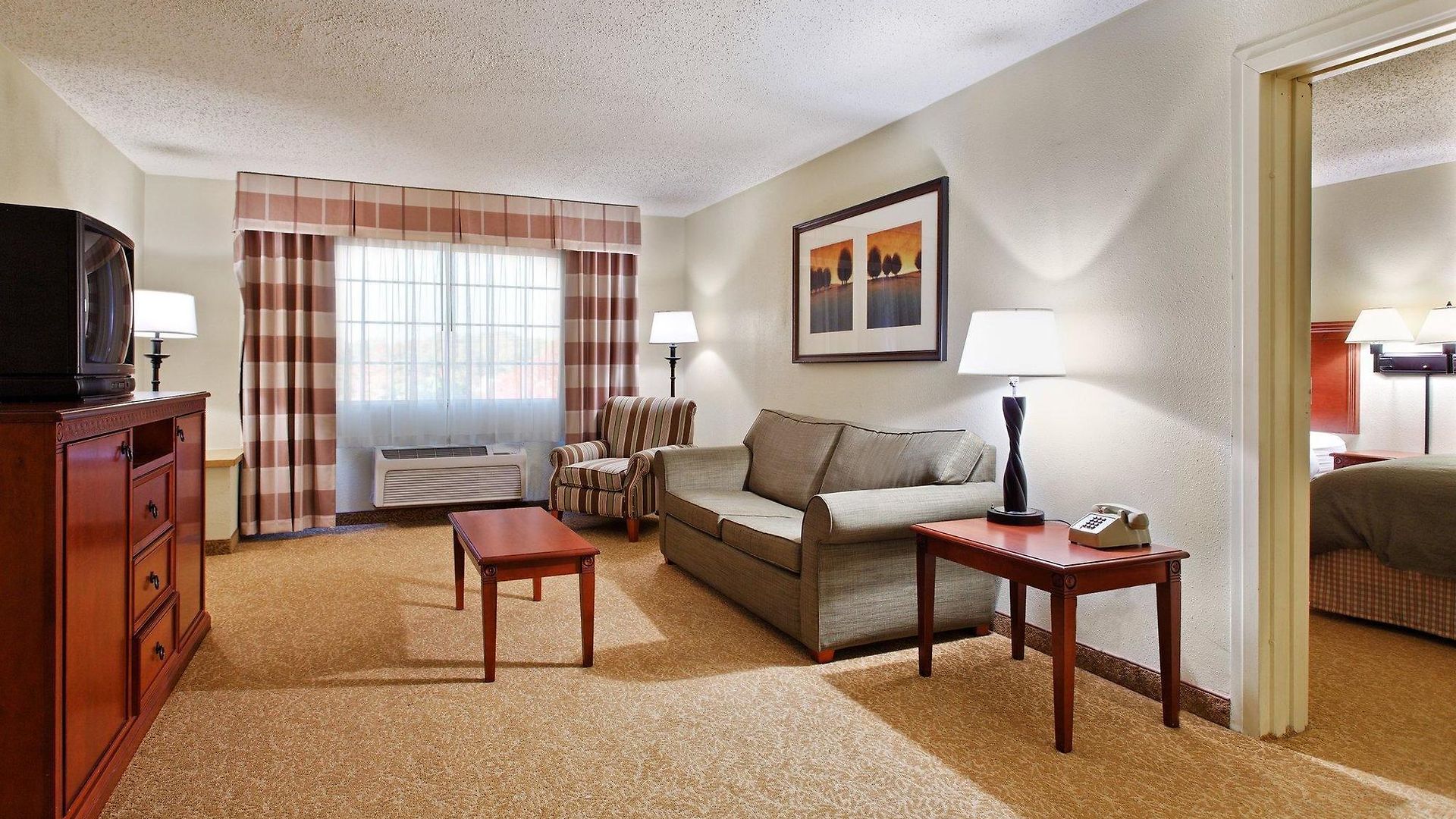 Country & By Radisson, I-85 Airport, Nc 3*