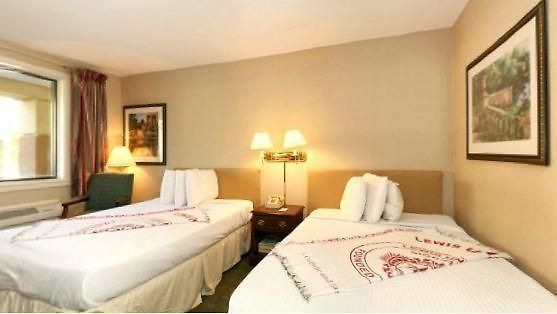 Motel Econo &