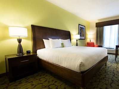 Hotel Hilton Garden Airport
