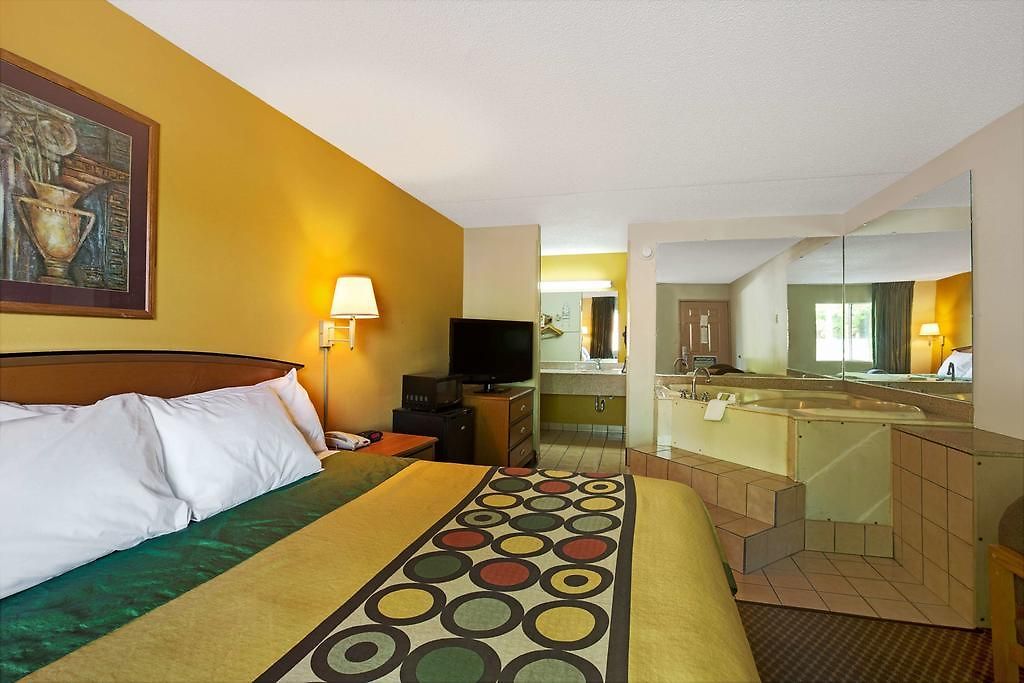 Super 8 By Wyndham Downtown Area Charlotte